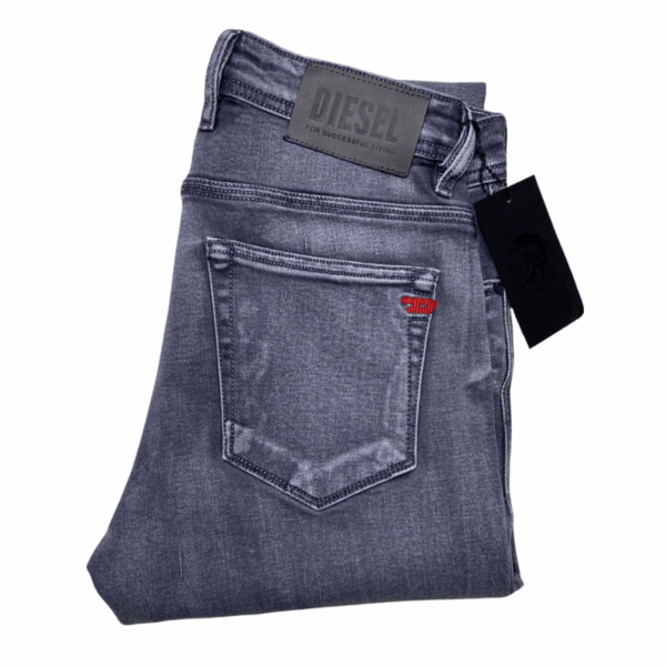 Jean DIESEL en Denim Gris Foncé Délavé