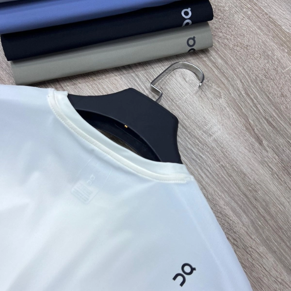 T-shirt de Sport Performance On Running – Image 2