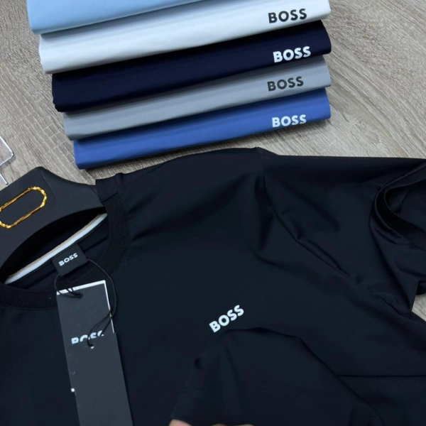 T-shirt BOSS Essential – Collection Stretch Premium – Image 2