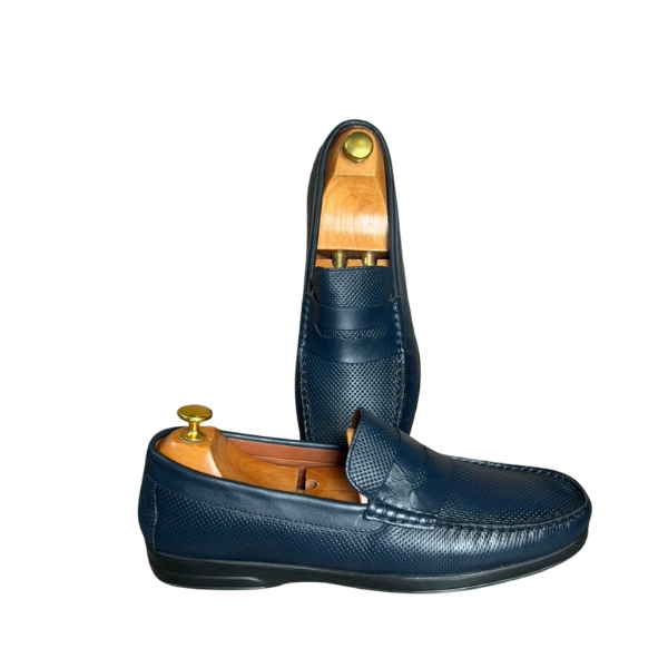 Mocassins "Penny Loafer" en Cuir Perforé – Image 4