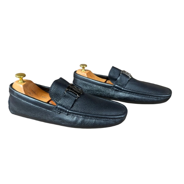 Mocassins de Conduite en Cuir Grainé Noir à Boucle Logo – Image 2